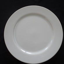 White Contemporary : 11 Dinner plate