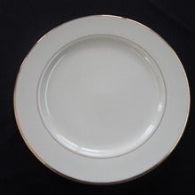 Gold Band: 7 Salad/Dessert Plate